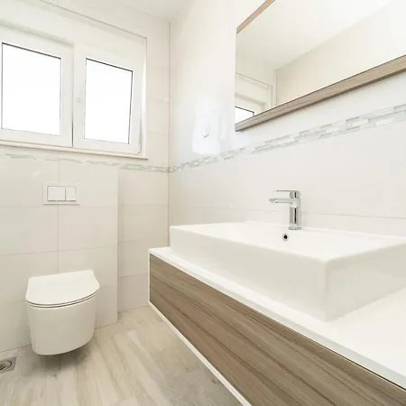 Villa Kuca Za Odmor Marita Privlaka (Zadar)
