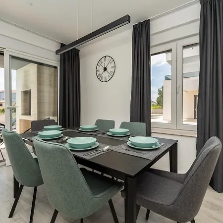 Villa Kuca Za Odmor Marita Privlaka (Zadar)